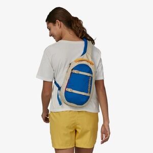 Patagonia Atom Sling Bag 8L Blue Cream Yellow EUC